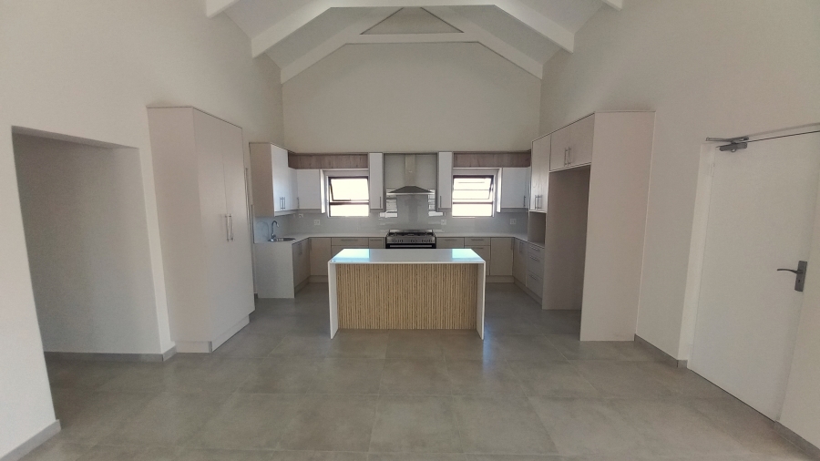 3 Bedroom Property for Sale in Brittania Beach Estate Western Cape